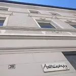 Studio B - Sunny City Business Apartment With Roof-Top Terrace For 2-4 Guests