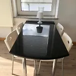 Appartement B - Sunny Business With Roof-top Terrace For 2-4 Guests