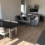 Appartement B - Sunny Business With Roof-top Terrace For 2-4 Guests *