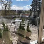 B - Sunny Business With Roof-top Terrace For 2-4 Guests Appartement