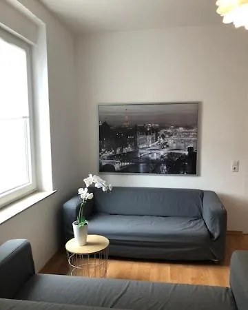 Appartement B - Sunny Business With Roof-top Terrace For 2-4 Guests