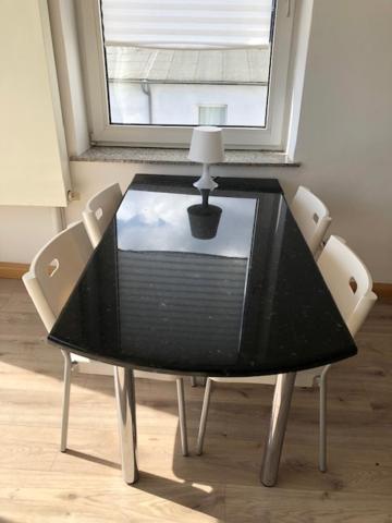 Apartment B - Sunny Business With Roof-top Terrace For 2-4 Guests