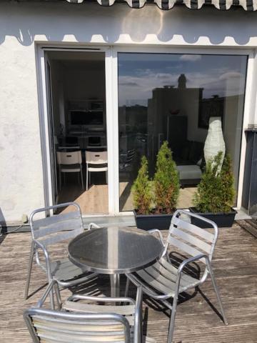 Apartment B - Sunny Business With Roof-top Terrace For 2-4 Guests Düsseldorf