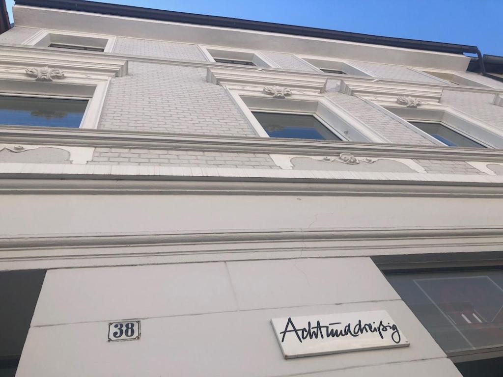 B - Sunny Business With Roof-top Terrace For 2-4 Guests Apartment Düsseldorf